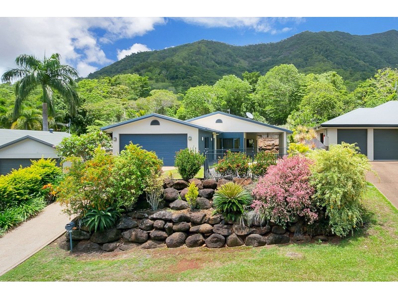 27 Pilosa Street, Redlynch QLD 4870