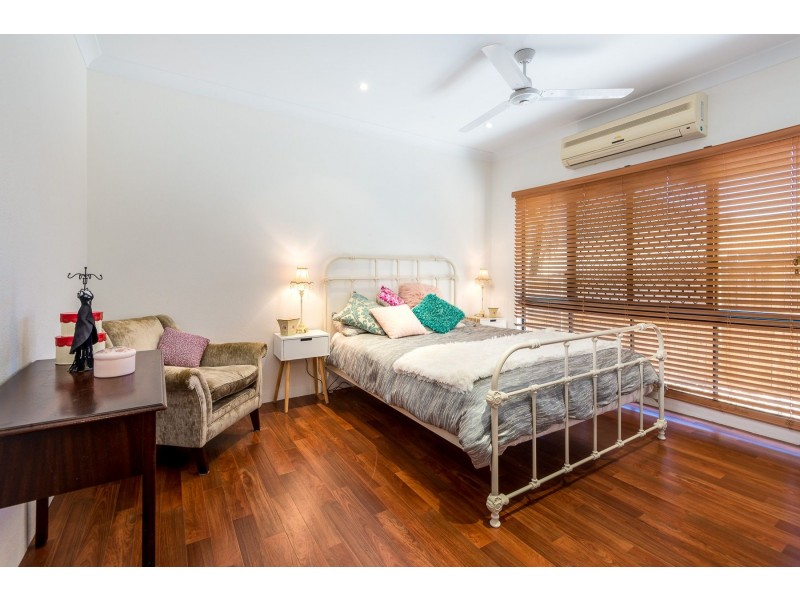 27 Pilosa Street, Redlynch QLD 4870