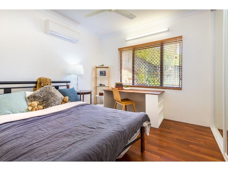 27 Pilosa Street, Redlynch QLD 4870