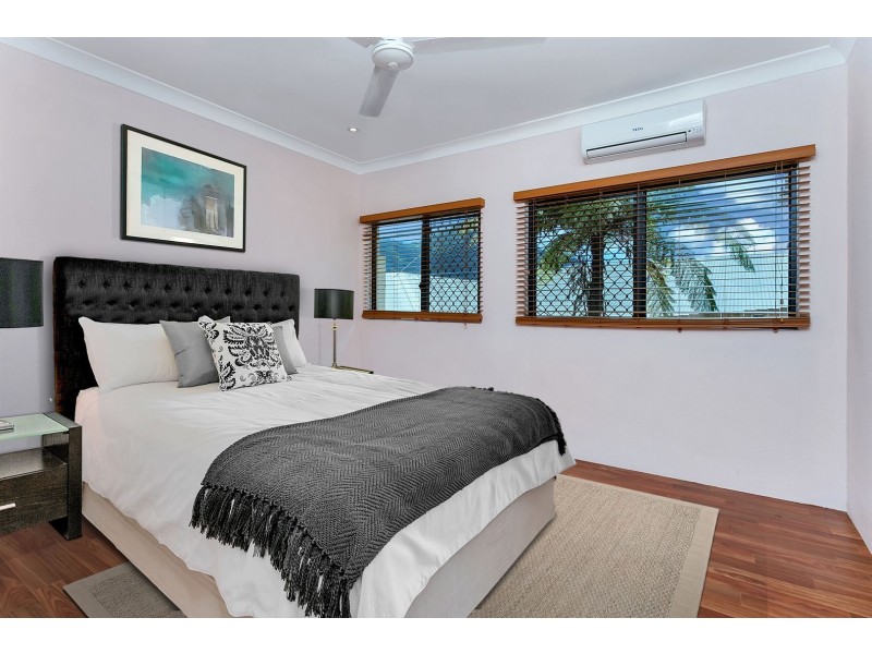 27 Pilosa Street, Redlynch QLD 4870