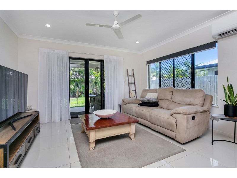 28 REED RD, Trinity Beach QLD 4879