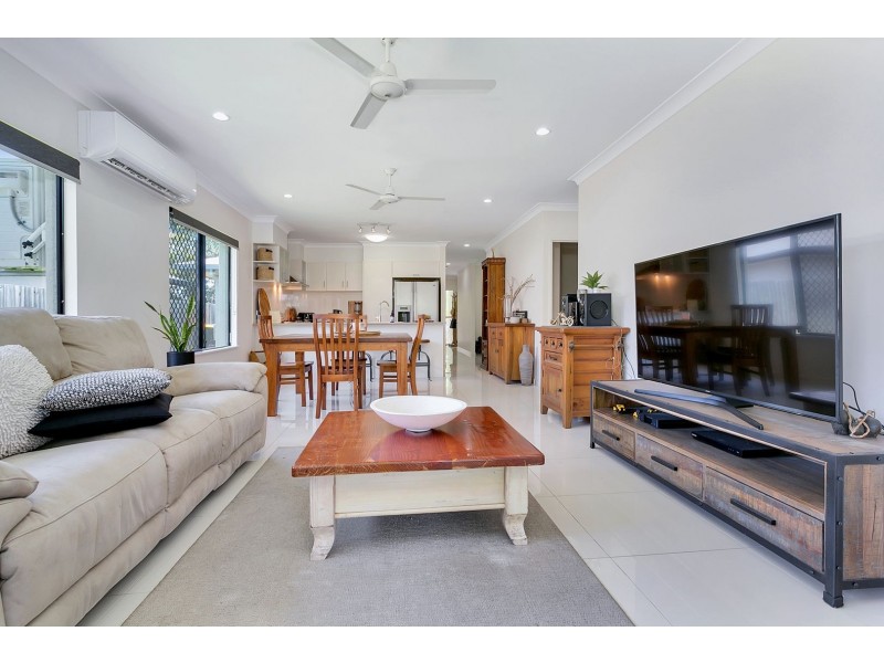 28 REED RD, Trinity Beach QLD 4879