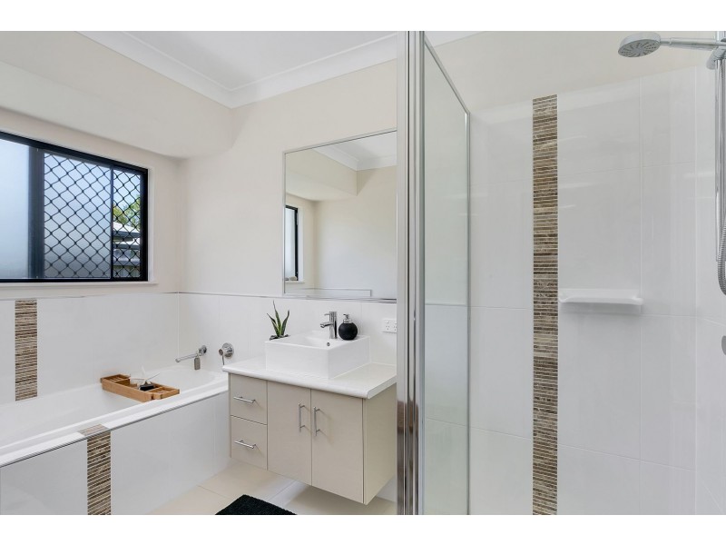 28 REED RD, Trinity Beach QLD 4879