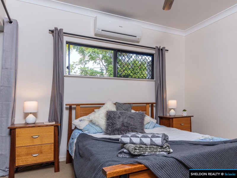 2 Helix Close, Clifton Beach QLD 4879