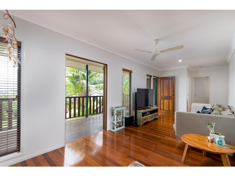 24 Macarthur Close, Palm Cove QLD 4879