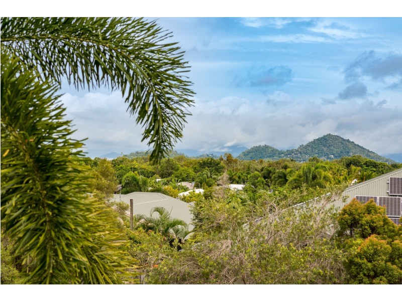 24 Macarthur Close, Palm Cove QLD 4879