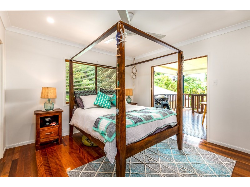 24 Macarthur Close, Palm Cove QLD 4879