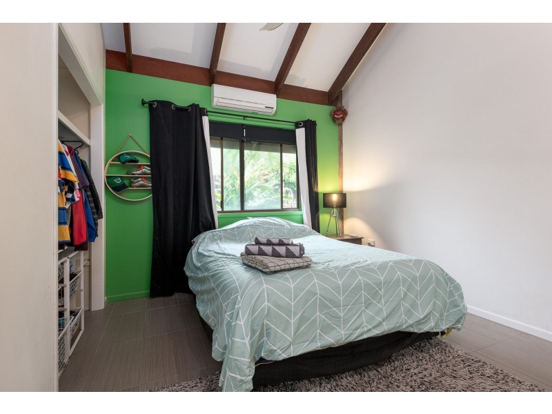 6 Escape Close, Clifton Beach QLD 4879
