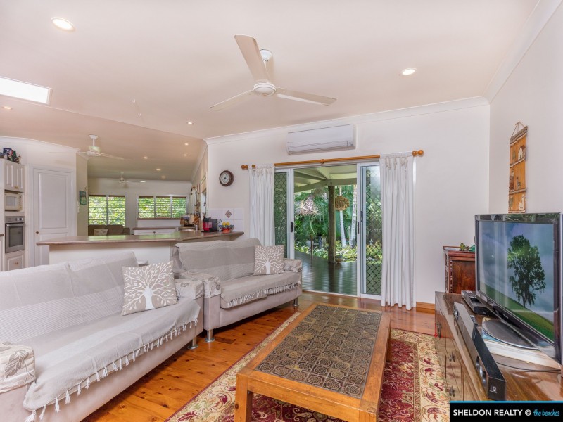 5 Legret Close, Clifton Beach QLD 4879