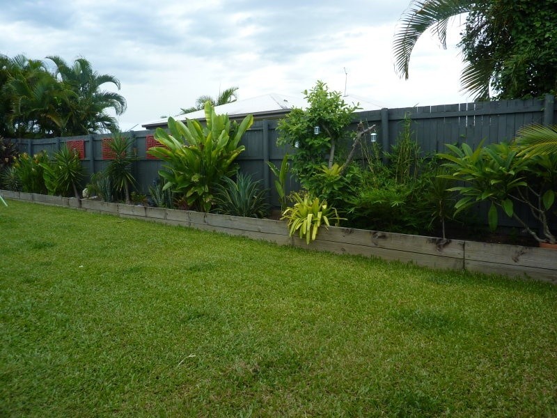 63 Leftwich Street, White Rock QLD 4868