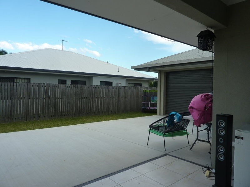 63 Leftwich Street, White Rock QLD 4868