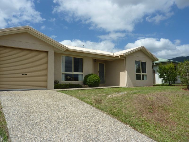 9 Sunrise Street, White Rock QLD 4868