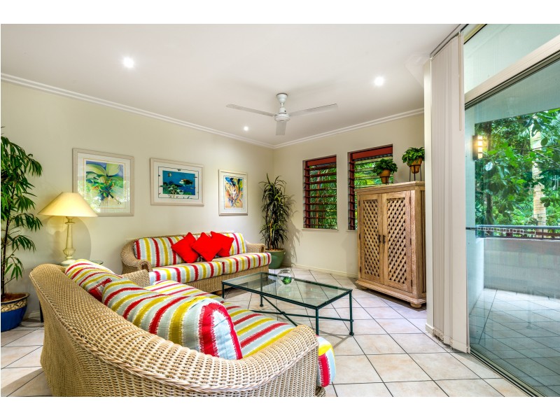 5/23-25 Veivers Road, Palm Cove QLD 4879