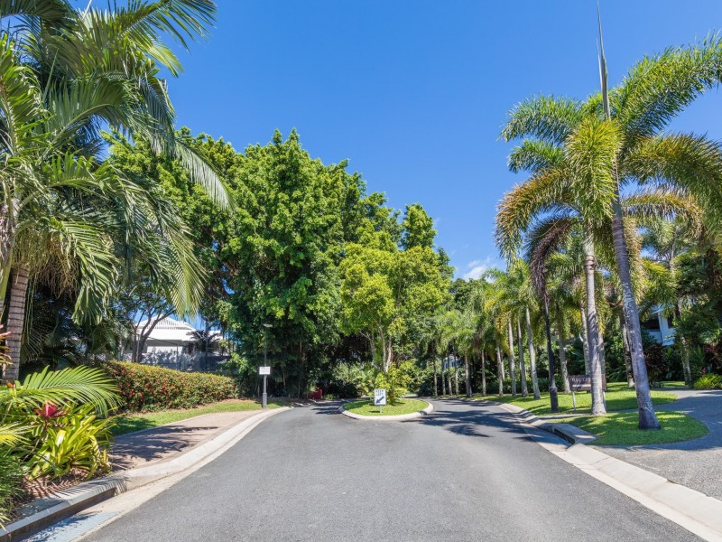 5/23-25 Veivers Road, Palm Cove QLD 4879