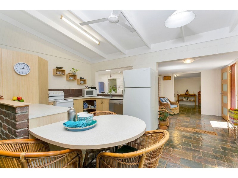 12 Sussex Street, Trinity Park QLD 4879
