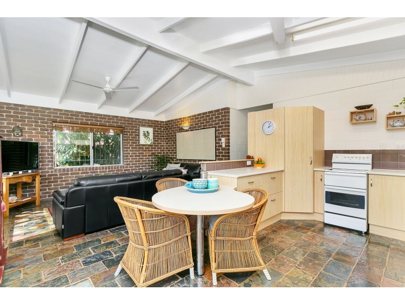 12 Sussex Street, Trinity Park QLD 4879