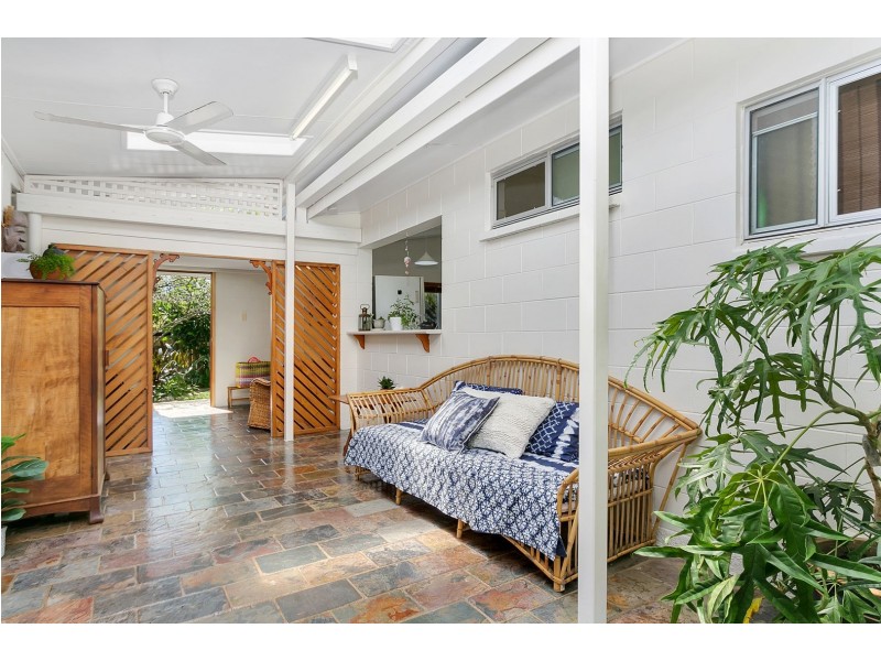 12 Sussex Street, Trinity Park QLD 4879
