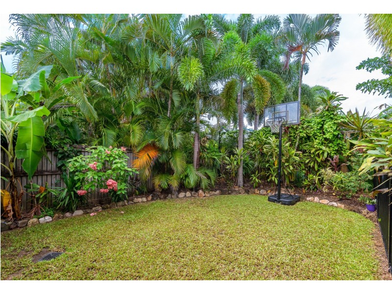 8 Cronulla Close, Kewarra Beach QLD 4879