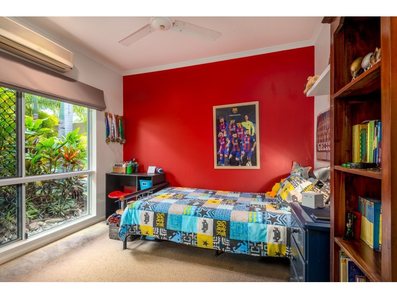 8 Cronulla Close, Kewarra Beach QLD 4879