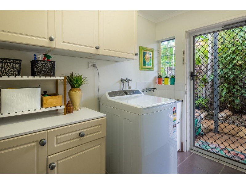 8 Cronulla Close, Kewarra Beach QLD 4879