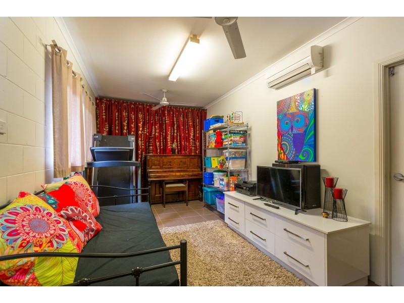 8 Cronulla Close, Kewarra Beach QLD 4879