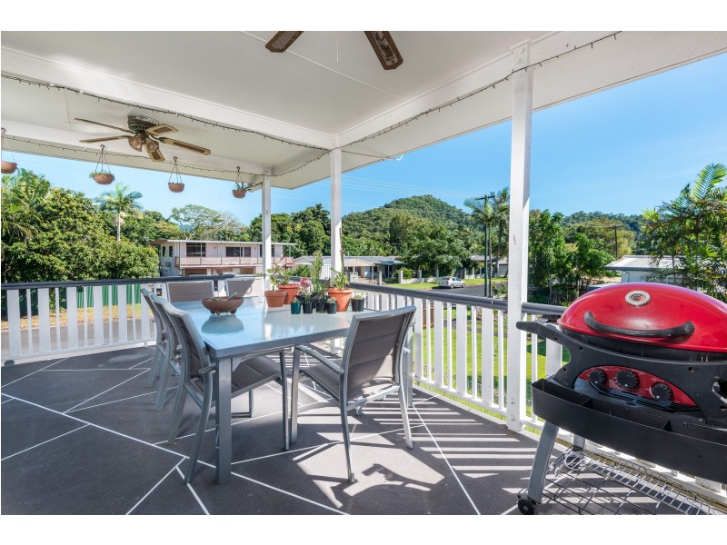 27 Debbie Street, Trinity Park QLD 4879