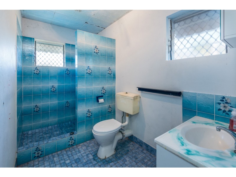 27 Debbie Street, Trinity Park QLD 4879