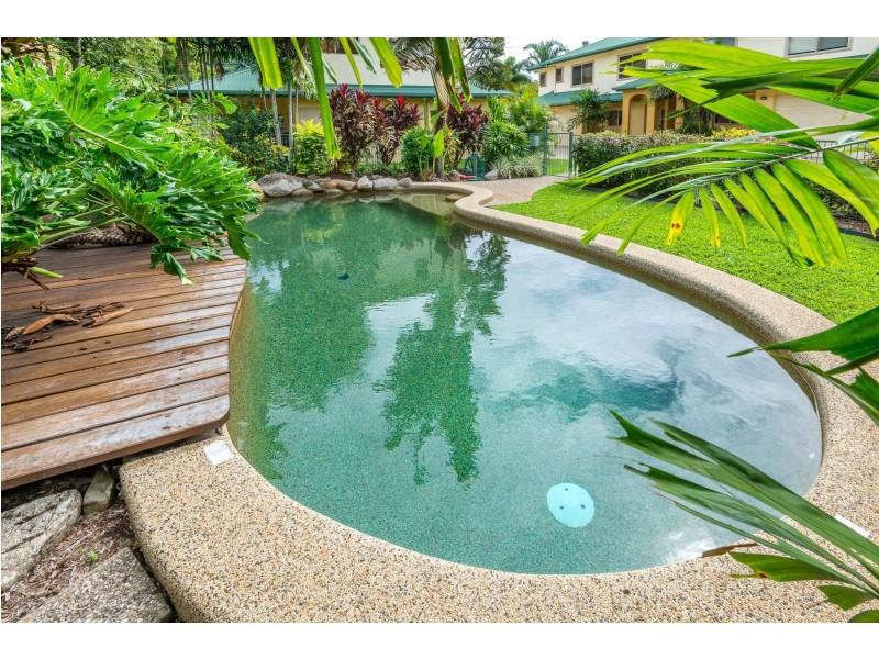 10/71-73 Cedar Road, Palm Cove QLD 4879