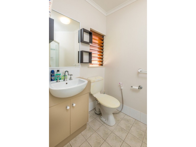 10/71-73 Cedar Road, Palm Cove QLD 4879