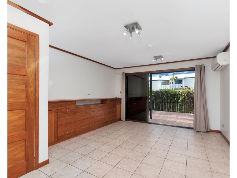 3/17 Balaclava Road, Earlville QLD 4870