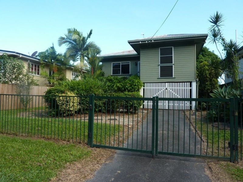 39 Casella Street, Earlville QLD 4870