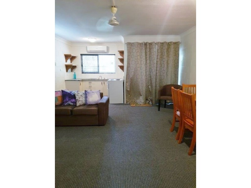 4/171 Hoare Street, Manunda QLD 4870