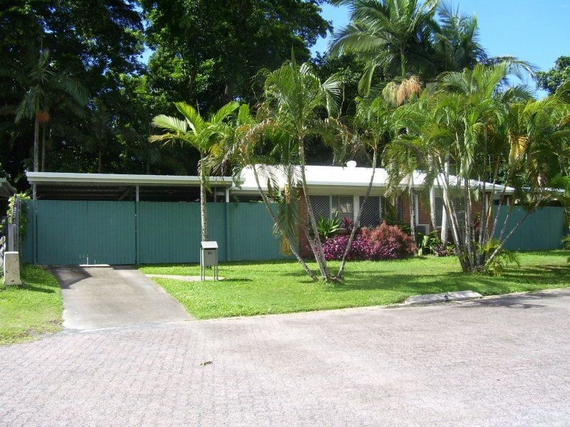 20 Long Street, Mooroobool QLD 4870