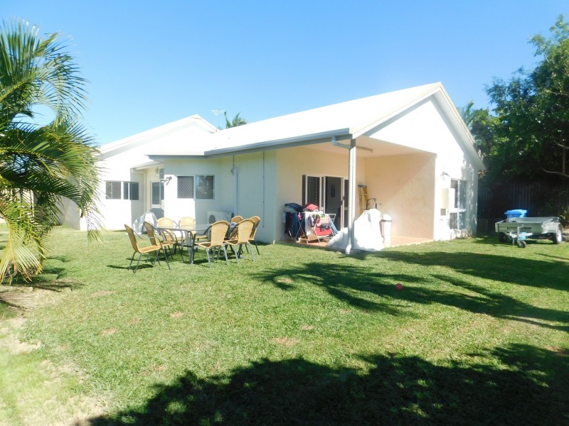 11 WHALE CL, Kewarra Beach QLD 4879