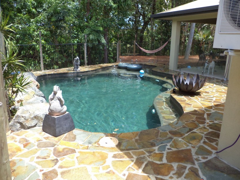 2 Petrie Close, Kewarra Beach QLD 4879