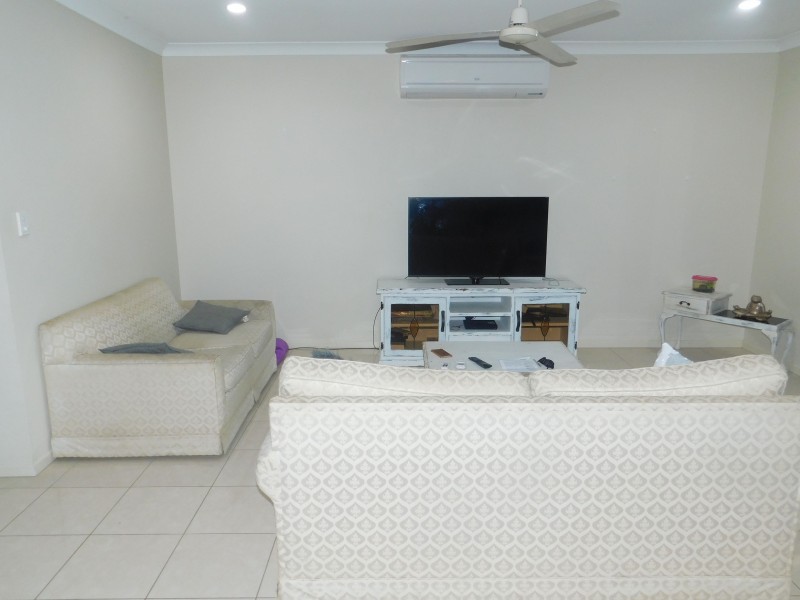 2 Petrie Close, Kewarra Beach QLD 4879