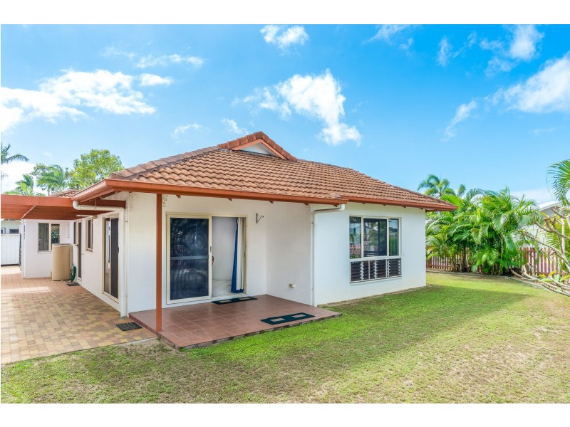 1/55 Cunningham Street, Yorkeys Knob QLD 4878