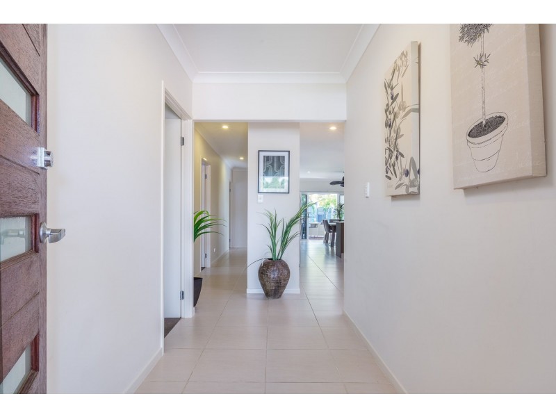 10 Myalup Close, Kewarra Beach QLD 4879