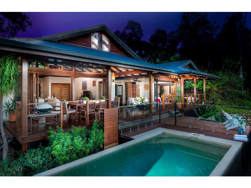 2-4 Tranquil Place, Smithfield QLD 4878