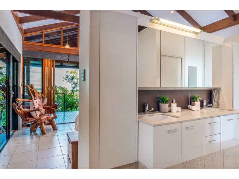 2-4 Tranquil Place, Smithfield QLD 4878