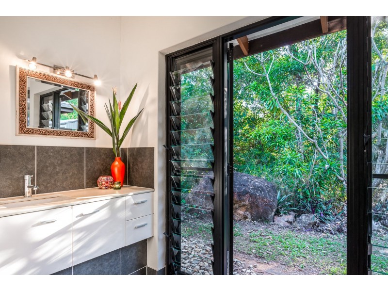 2-4 Tranquil Place, Smithfield QLD 4878