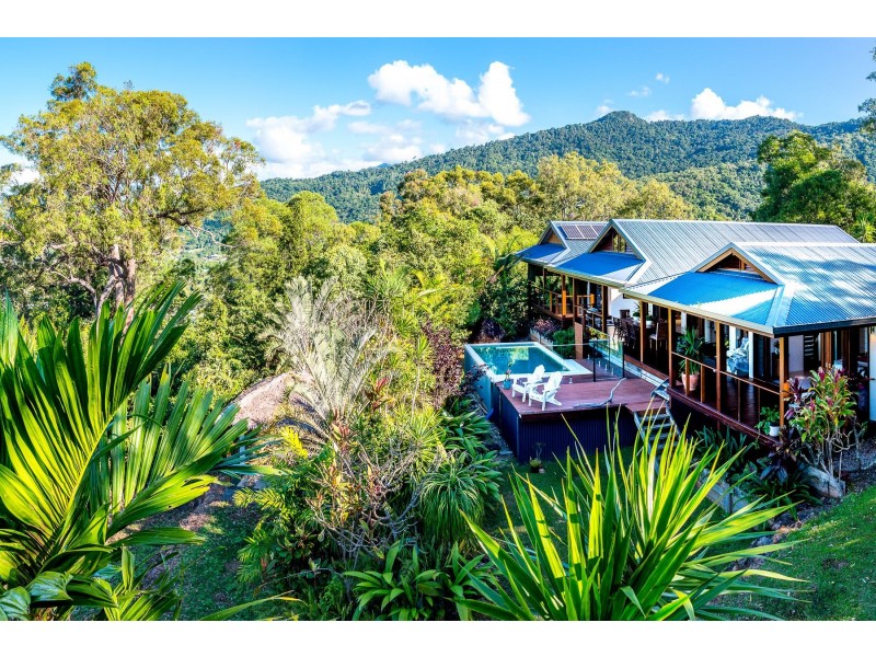 2-4 Tranquil Place, Smithfield QLD 4878