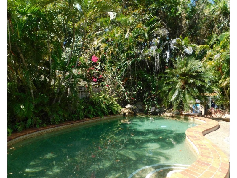 14 Beaver St, Clifton Beach QLD 4879