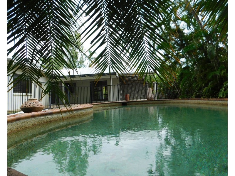 14 Beaver St, Clifton Beach QLD 4879