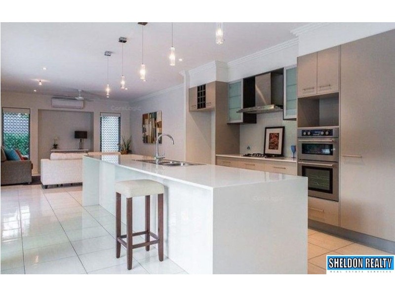 6 Bushlark Pl, Smithfield QLD 4878