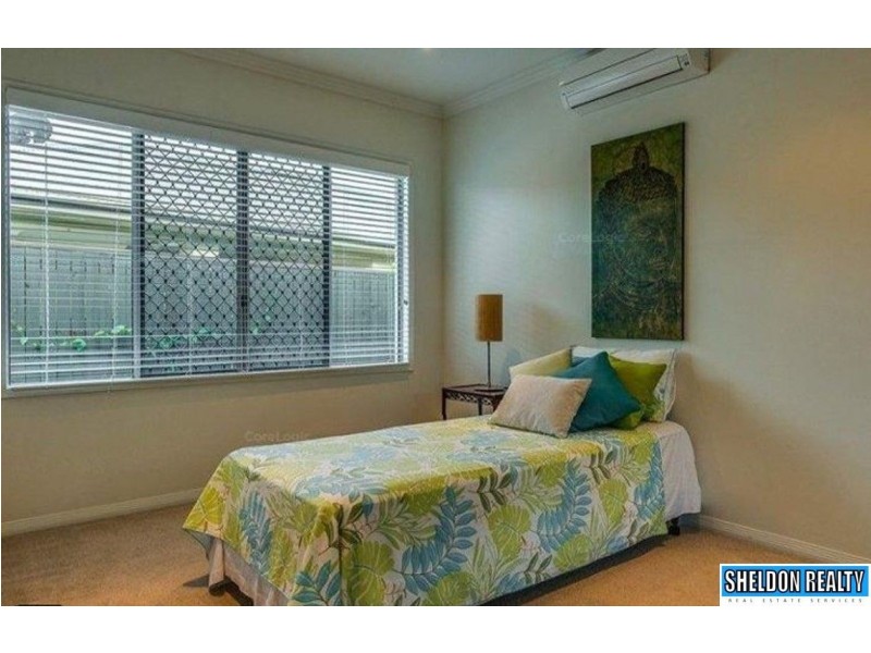 6 Bushlark Pl, Smithfield QLD 4878
