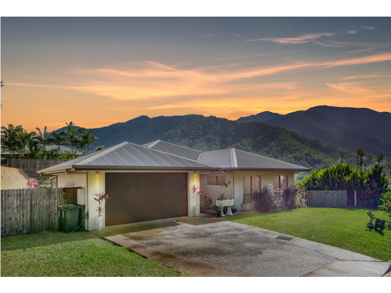 25 Willoughby Close, Redlynch QLD 4870