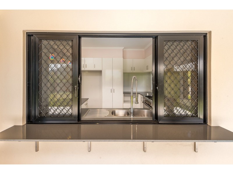 25 Willoughby Close, Redlynch QLD 4870