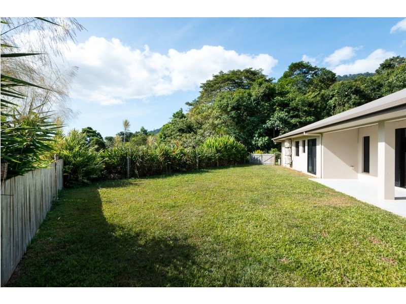 25 Willoughby Close, Redlynch QLD 4870
