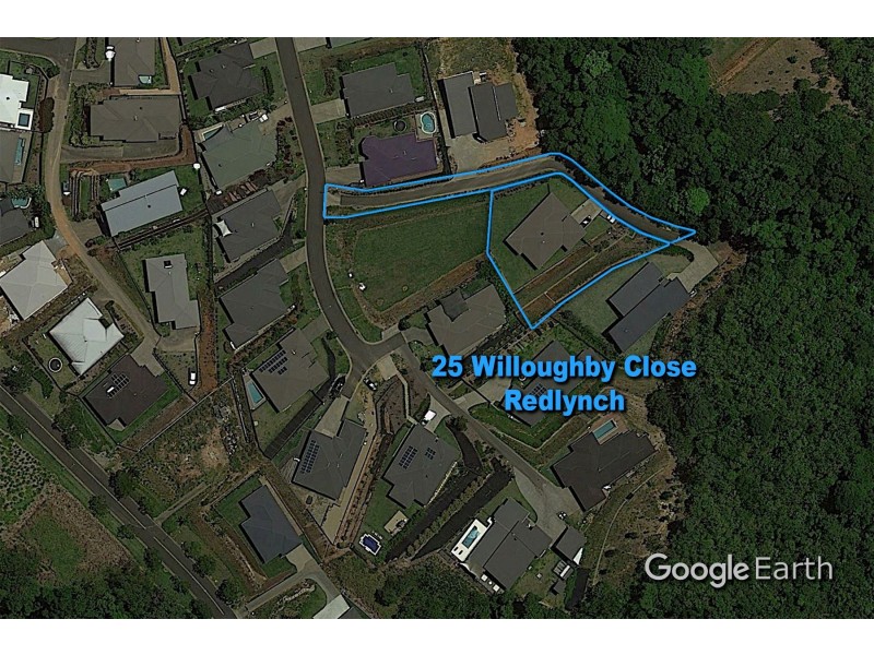 25 Willoughby Close, Redlynch QLD 4870